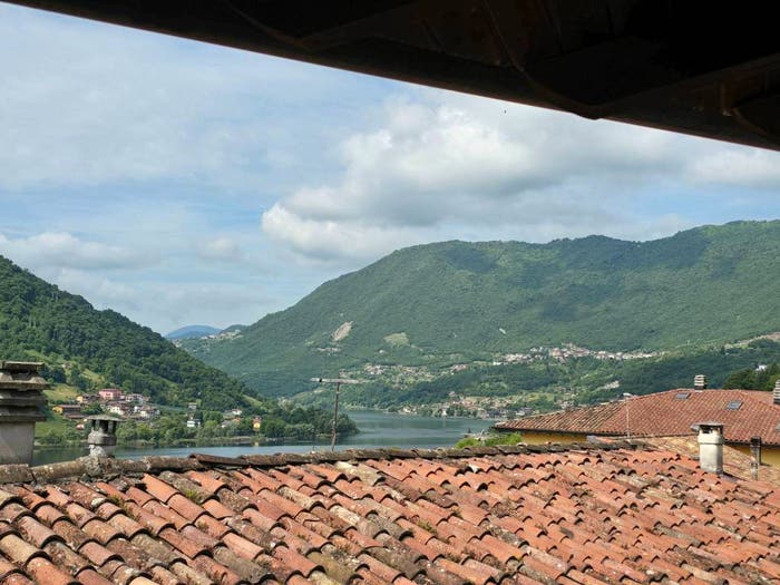 Casa quadrilocale in vendita in Via dei Partigiani, Endine, Endine Gaiano