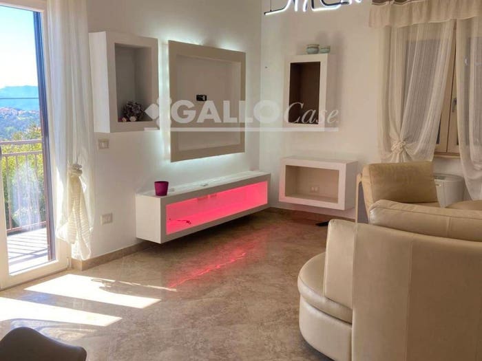 Appartamento quadrilocale in vendita in via Fausto Gullo, Centro, Spezzano della Sila