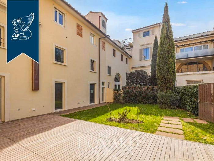 Casa con 6 locali in vendita in San Frediano, Firenze