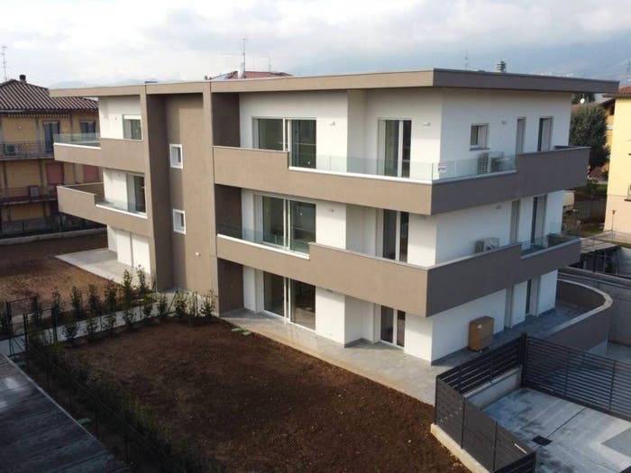 Casa quadrilocale in vendita in via don carminati, Paladina