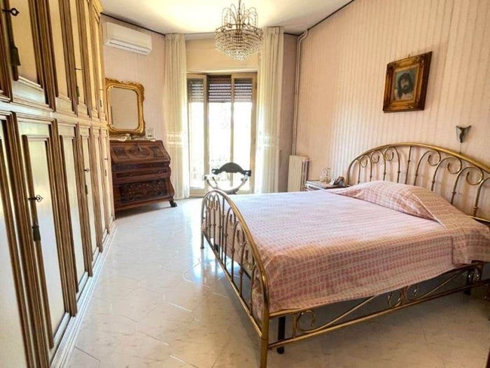 Appartamento trilocale in vendita in Via del Cervino, Scampia, Napoli