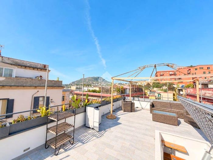 Appartamento bilocale in vendita in Via Mazzini, Porto, Pozzuoli