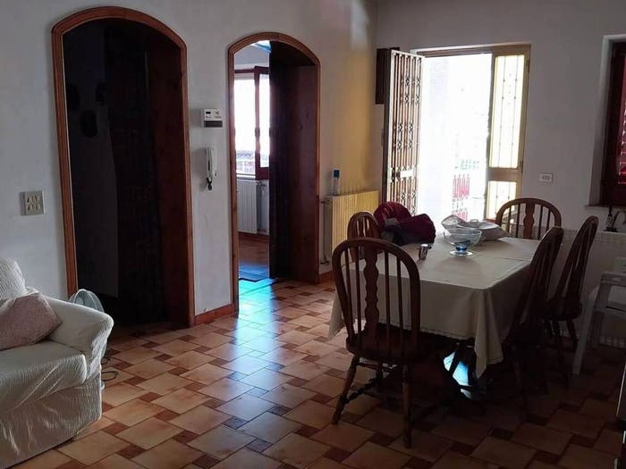 Casa con 6 locali in vendita in Via Della Libertà No Number, Bivongi