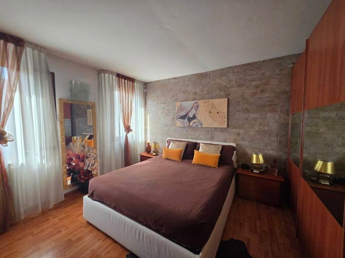 Appartamento con 5 locali in vendita in Calle Ponte Caneva, Centro Storico, Chioggia
