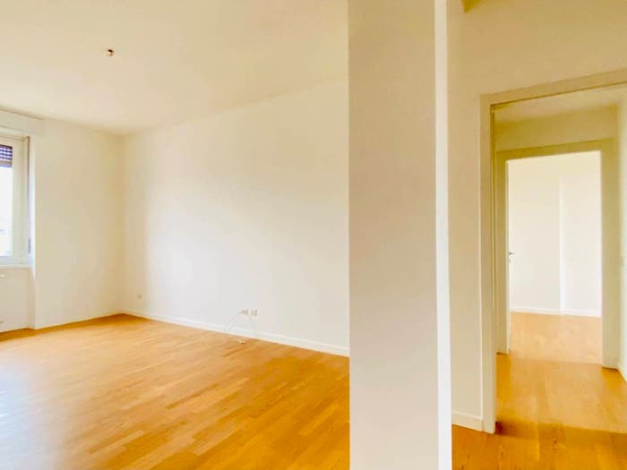 Appartamento trilocale in affitto in Viale Gabriele D'Annunzio, Ticinese, Milano