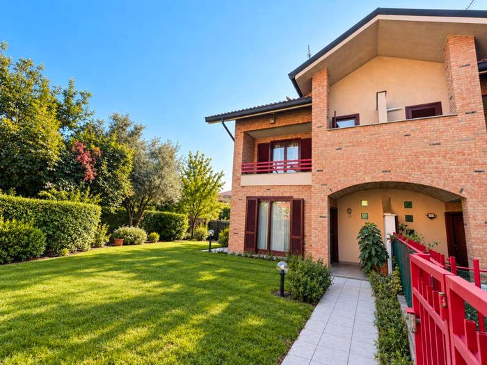 Casa con 5 locali in vendita in Via Fratelli Rosselli, Confini con Cusano, Paderno Dugnano