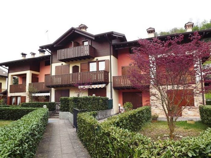 Appartamento trilocale in vendita in Via Alessandro Manzoni, Costa Di Serina, Costa Serina