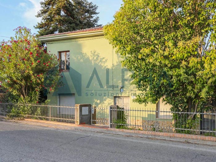 Casa con 6 locali in vendita in Via Ca' Andrino, Misano Adriatico