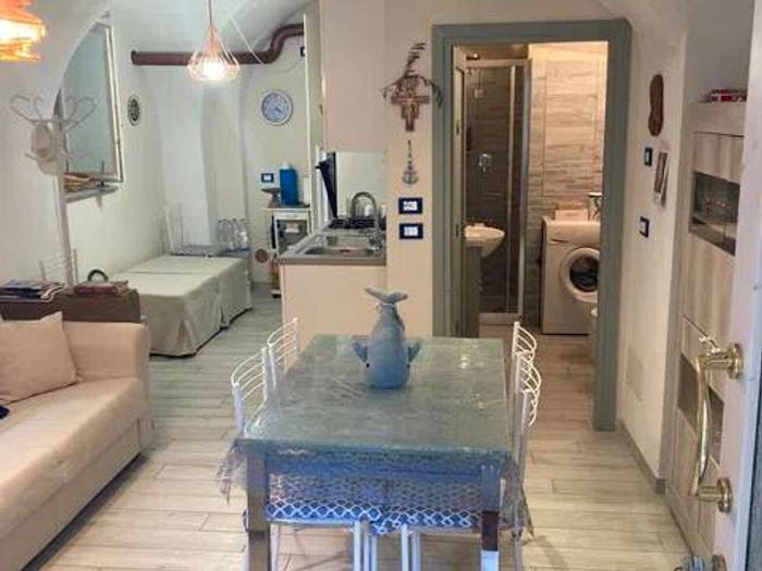 Appartamento monolocale in vendita in Piazza Don De Andreis, Lingueglietta, Cipressa