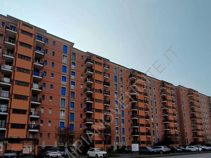 Appartamento quadrilocale in vendita in Via Camillo Giussani, Tre Castelli Faenza, Milano