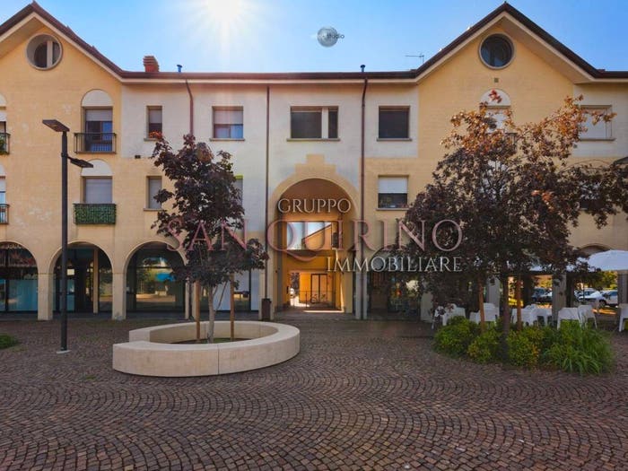Appartamento quadrilocale in vendita in Via Raimondo Giovanetti, Centro, Correggio