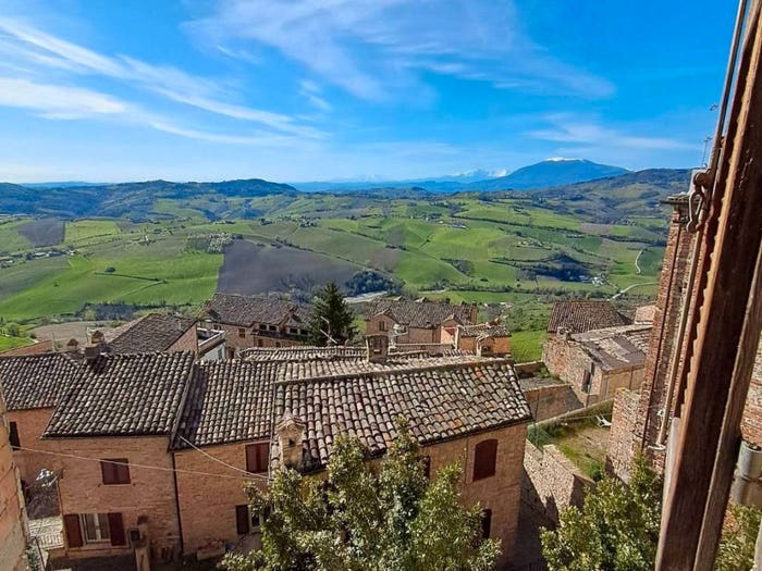 Casa con 6 locali in vendita in Umberto I, Centro, Montedinove