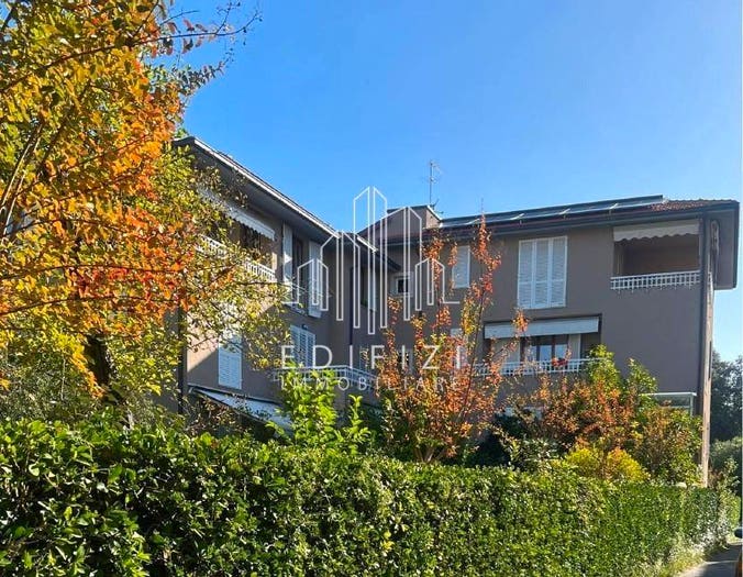 Appartamento con 5 locali in vendita in Via S Giuseppe Vecchio, Marina di Massa Centro, Massa