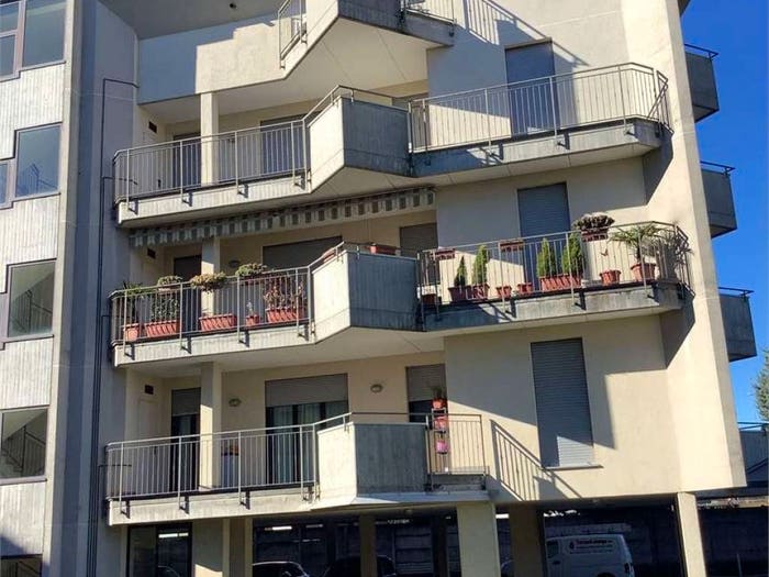 Appartamento trilocale in vendita in Via Cherubini, Sacconago, Busto Arsizio