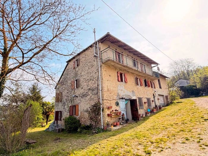Casa con 6 locali in vendita in Borgata Piazza, Feisoglio