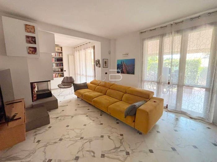 Casa con 6 locali in vendita in Via Marina, Debbia Cervaiolo, Montignoso
