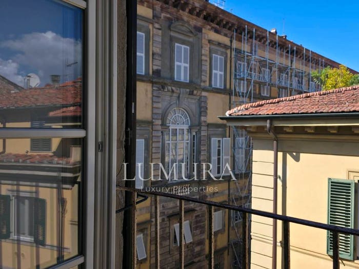 Casa con 5 locali in vendita in Piazza Napoleone, Piazza Napoleone San Michele, Lucca