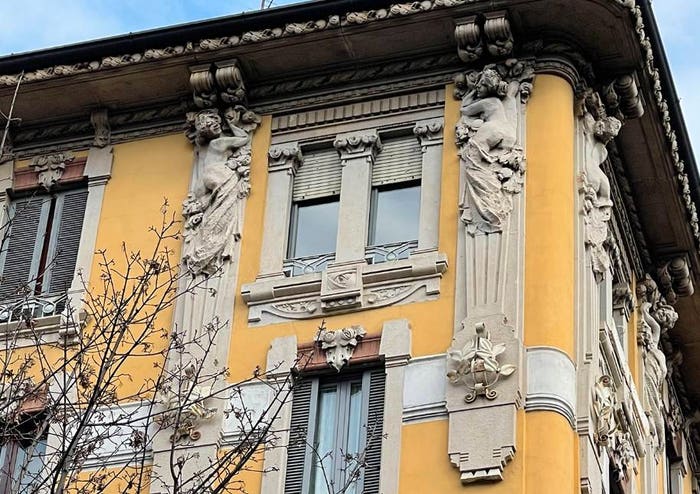 Appartamento trilocale in vendita in Via Jacopo Dal Verme, Isola, Milano