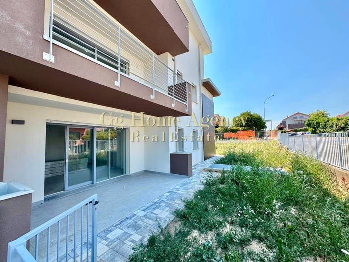 Appartamento trilocale in vendita in Via Roma, Centro, Bernareggio