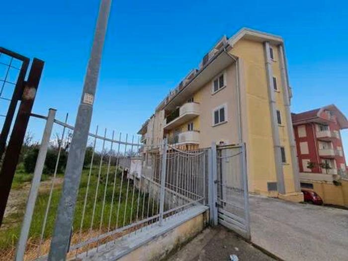 Appartamento trilocale in vendita in Via Nocelle, San Prisco