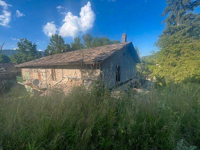 Casa con 6 locali in vendita in Via Fellicarolo, Fellicarolo, Fanano