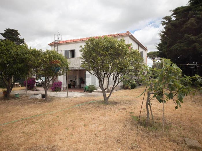 Casa con 6 locali in vendita in Loricina Seccia Tre Cancelli, Nettuno