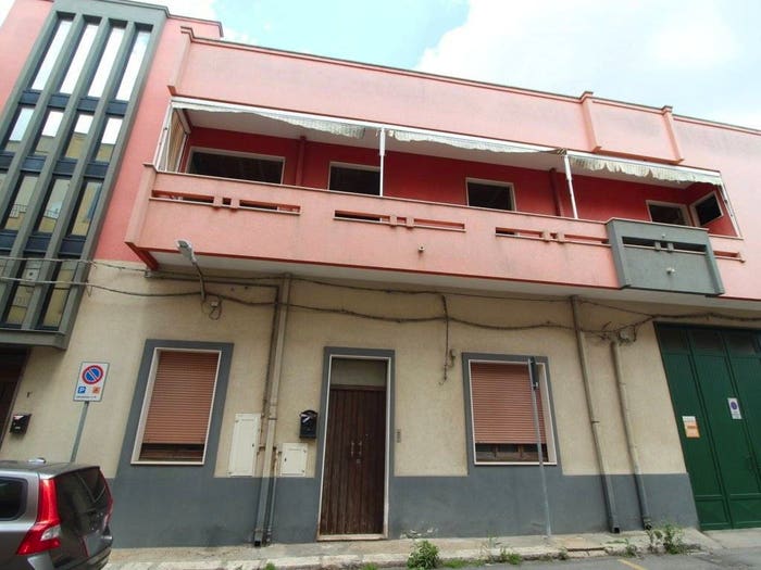 Appartamento con 5 locali in vendita in Via Massimo d'Azeglio, Francavilla Fontana