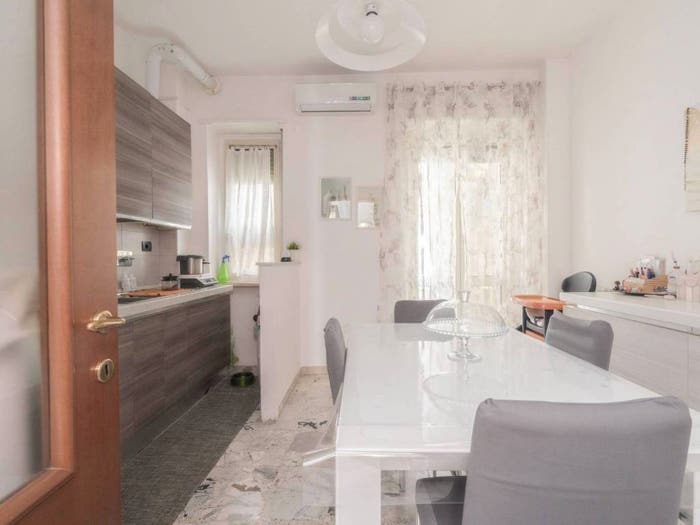 Appartamento trilocale in vendita in Via Bra, Nichelino