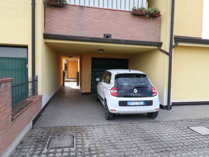 Appartamento trilocale in vendita in Via Francesco Cilea, Scortichino, Bondeno