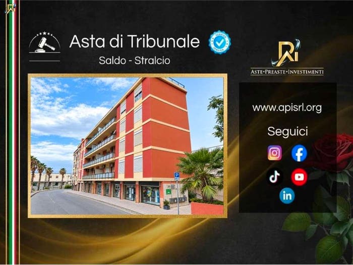 Appartamento con 5 locali in vendita in Viale Italia, Centro, Villa San Giovanni