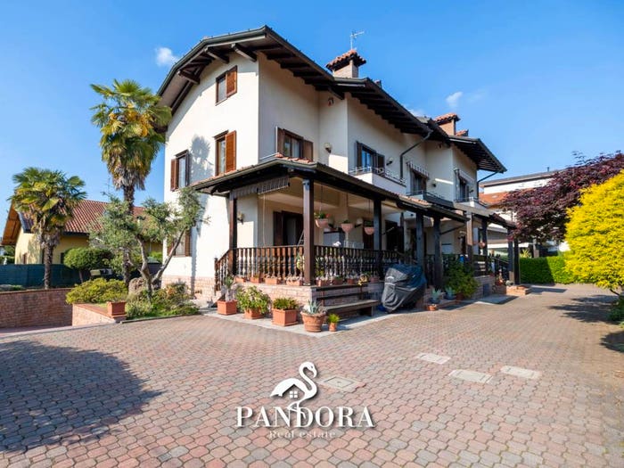 Casa trilocale in vendita in Via EFermi, Arsago Seprio