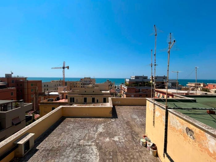 Appartamento trilocale in vendita in Via Granito di Belmonte, Ostia Ponente, Roma