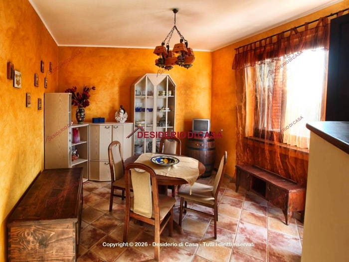 Casa trilocale in vendita in Via Castello, Acquedolci