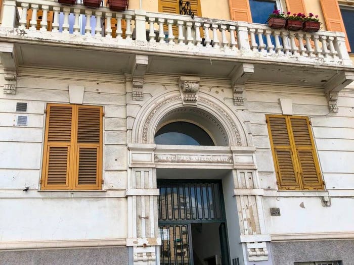 Appartamento con 5 locali in vendita in Via Aldo Acquarone, Castelletto, Genova