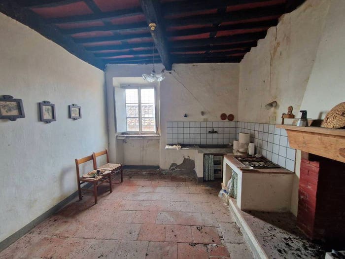 Casa con 6 locali in vendita in Via di Magazzeno, Maggiano San Macario, Lucca