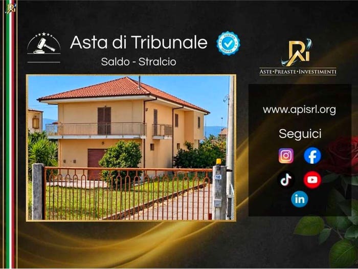 Casa con 6 locali in vendita in Via Salvatore Foderaro, Nicastro Sambiase, Lamezia Terme