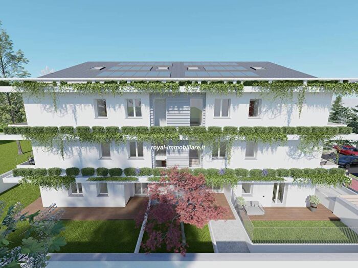 Appartamento quadrilocale in vendita in Viale Legnano, Centro, Parabiago