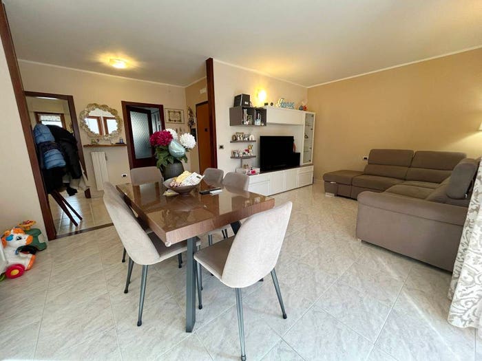 Appartamento quadrilocale in vendita in Via Mincio, Santa Rosa, Lecce