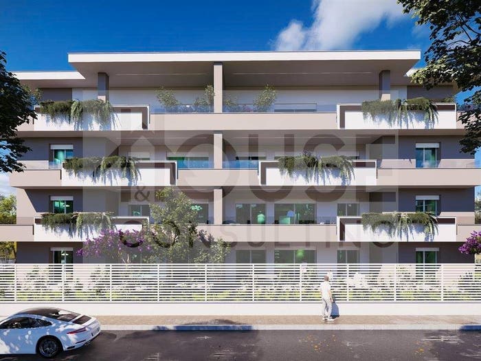 Appartamento quadrilocale in vendita in Via Filippo Turati, Centro, Biassono