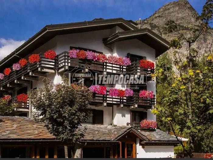 Appartamento monolocale in vendita in Via Regionale, Centro, Courmayeur