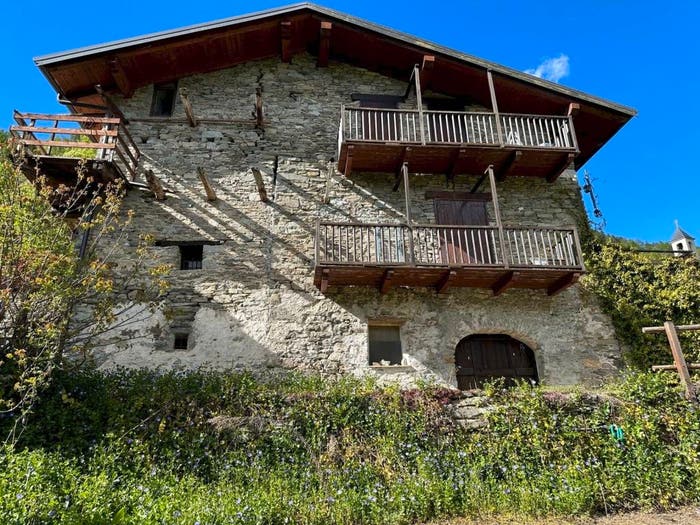 Casa con 6 locali in vendita in Borgata Chiotti snc, Sampeyre