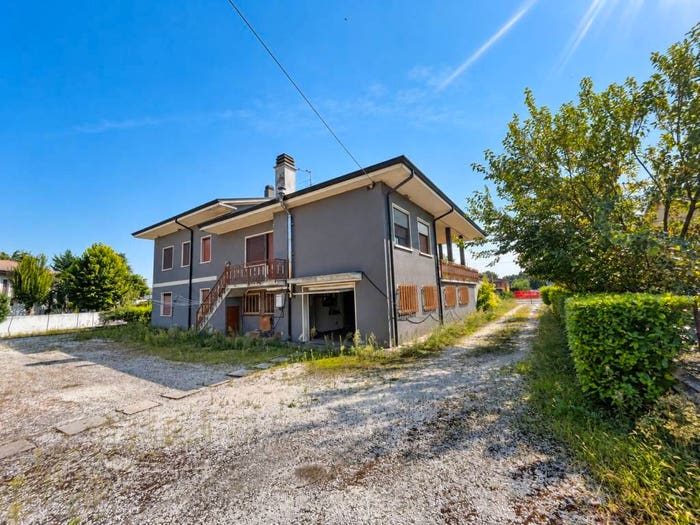 Casa con 6 locali in vendita in Via Raffa, Centro, Nogara