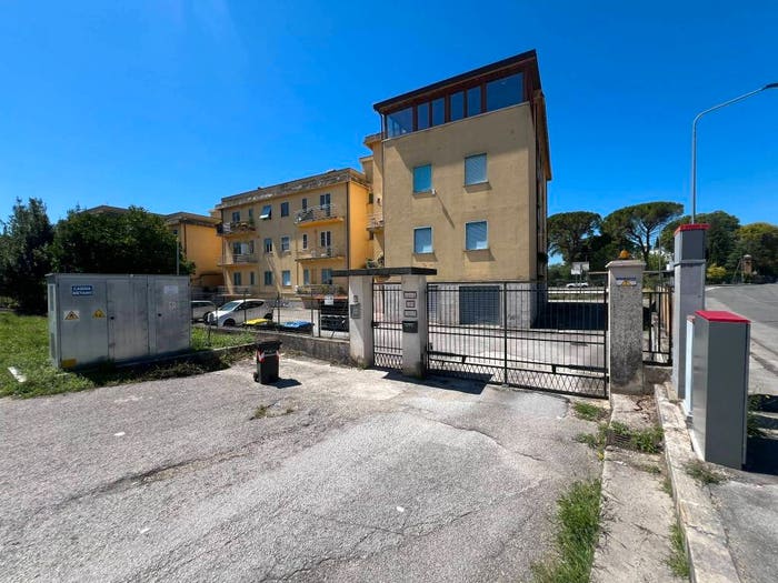 Appartamento con 5 locali in vendita in Via Carnello, Centro, Isola del Liri