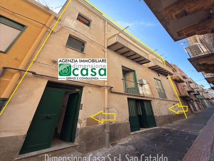 Casa bilocale in vendita in Via Scalinata, Centro, San Cataldo