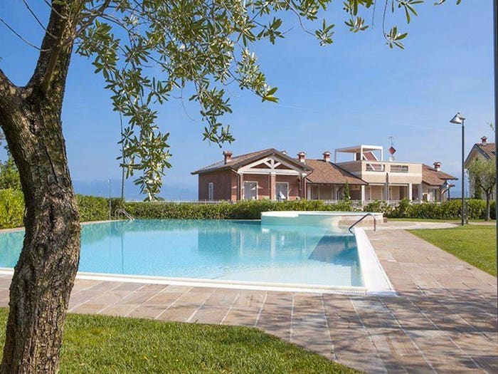 Appartamento trilocale in vendita in Via Forte Villa, Peschiera del Garda