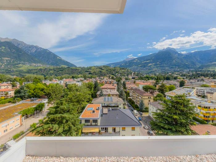 Casa quadrilocale in vendita in Via Monte Tessa, Centro, Merano