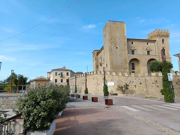 Appartamento trilocale in vendita in Via Piana, Centro, Crecchio