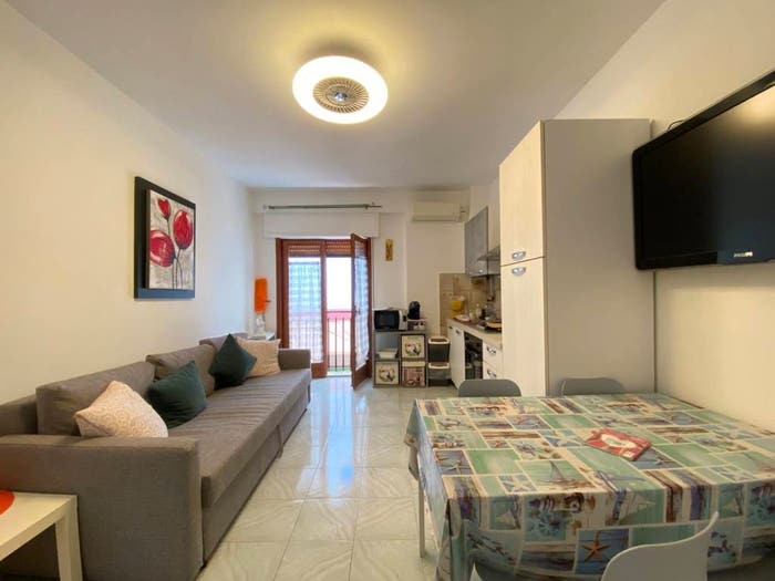 Appartamento trilocale in vendita in Vicolo dei Carradori, Centro, GiardiniNaxos