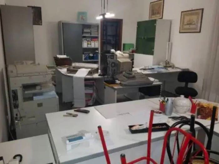Appartamento quadrilocale in vendita in Via Guglielmo Marconi, Locri