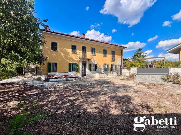 Casa con 6 locali in vendita in via de planca, Azzano d'Asti